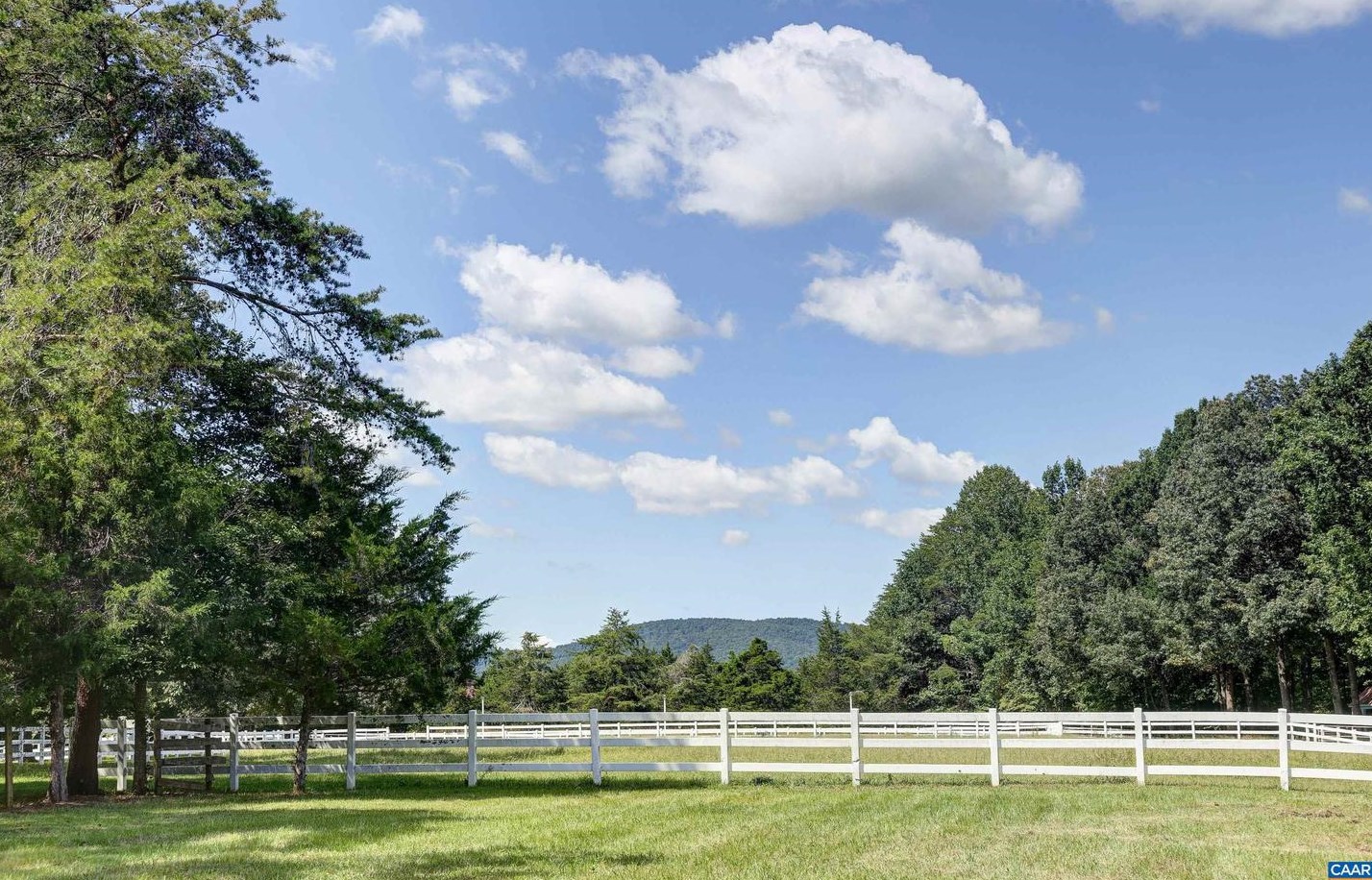 985 Bridlewood Trail, Keswick, VA 22947