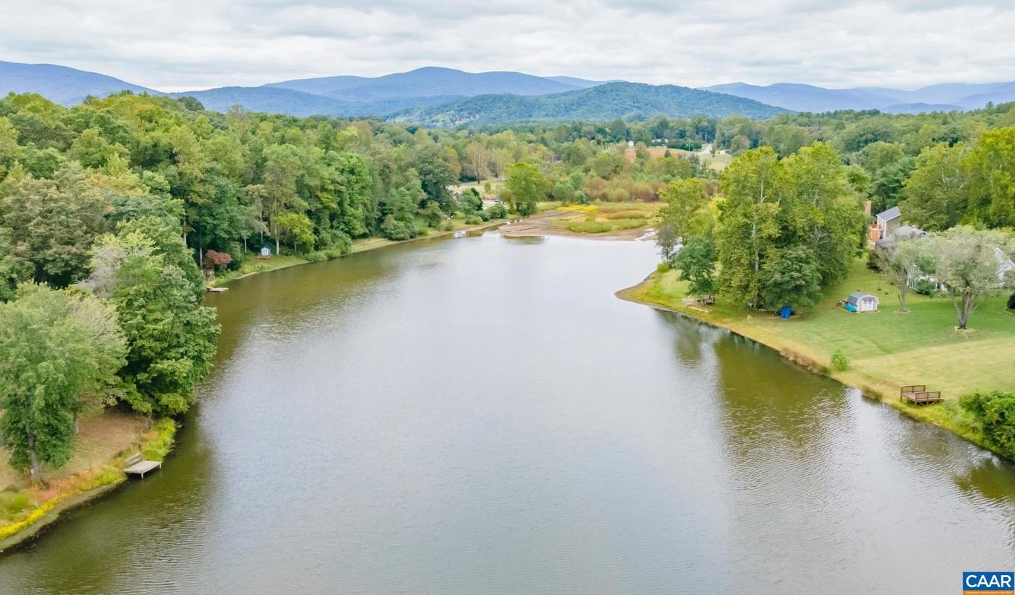 237 Westwood Rd, Stanardsville, VA 22973-3061