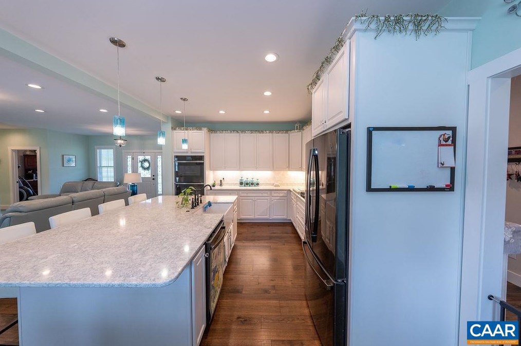 113 Richardson Ln, Bybee, VA 22963