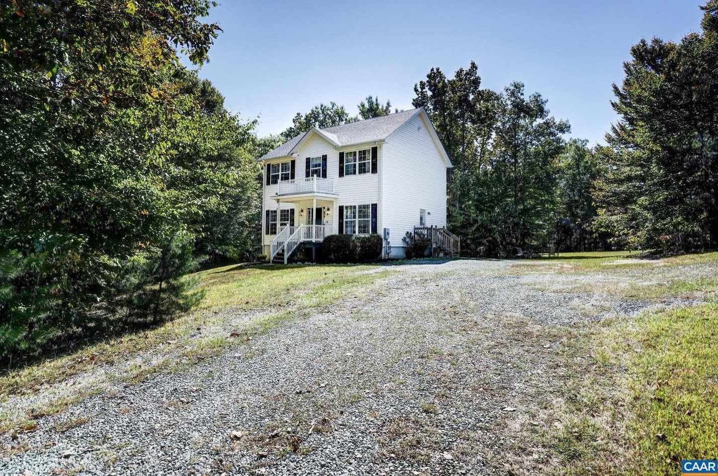 146 Shannon Glen Dr, Louisa, VA 23093-2456