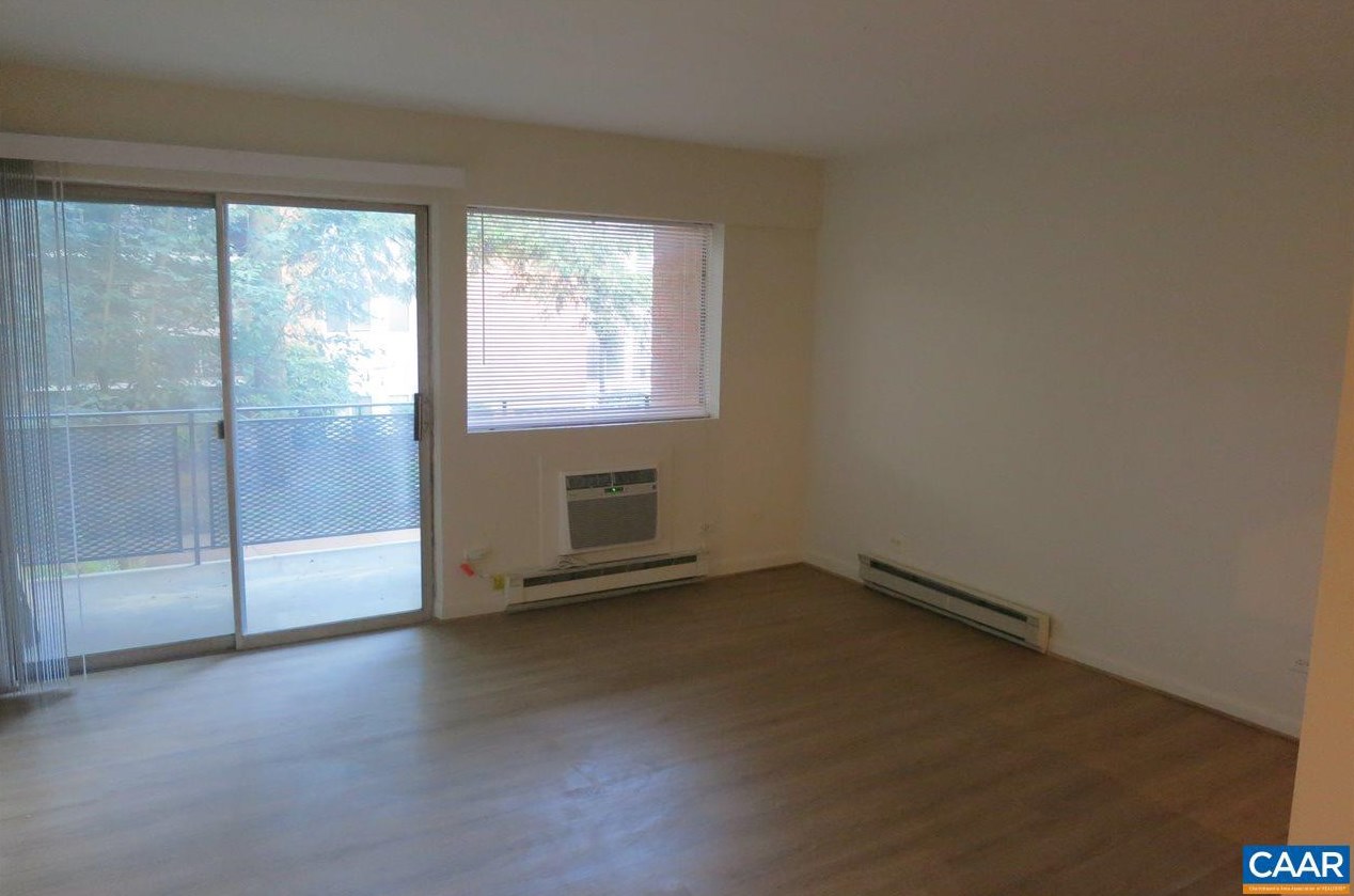 1800 Jefferson Park Ave Apt 17, Charlottesville, VA 22903