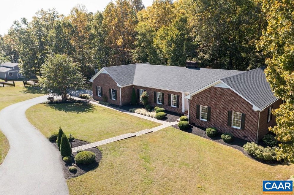 116 Pine Forest Ln, Troy, VA 22974-4114