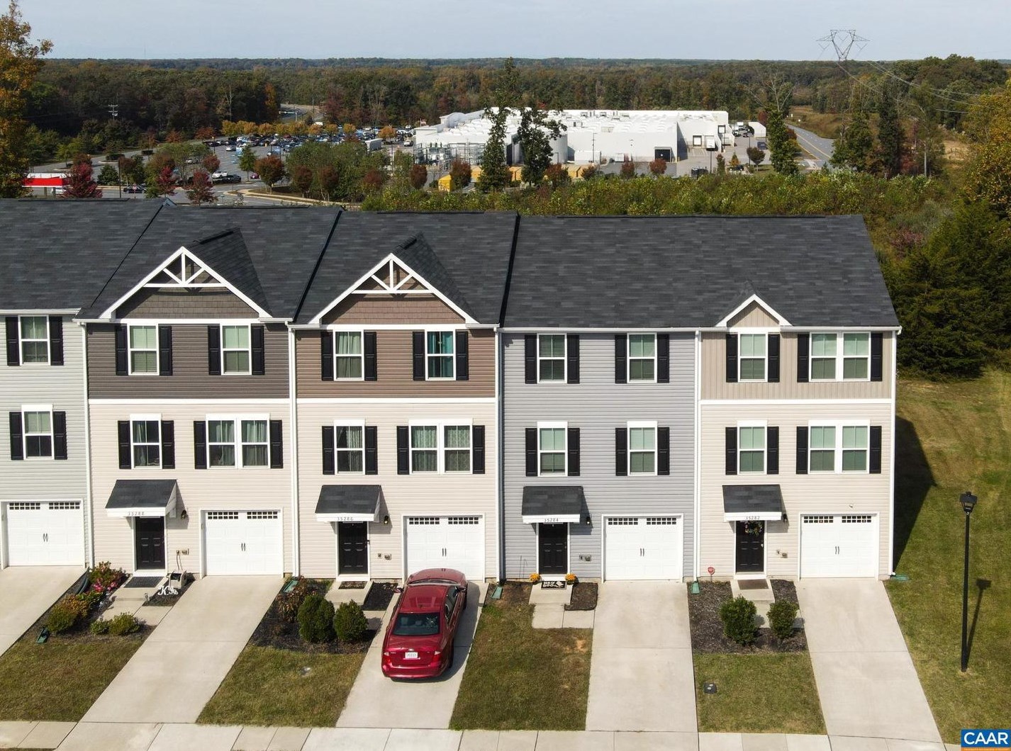 35284 Sara Ct, Locust Grove, VA 22508