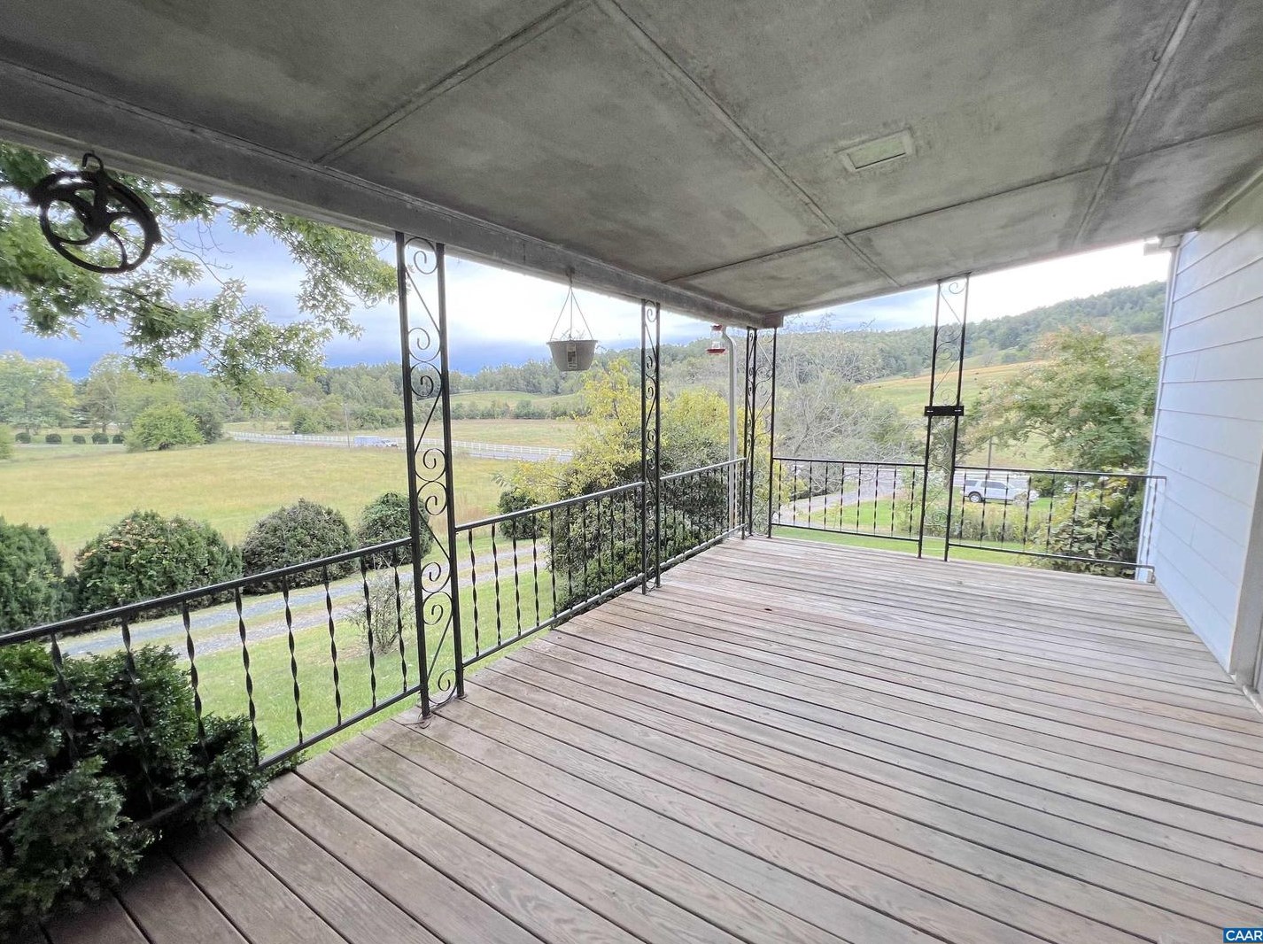 18338 Arcadia Dr, Gordonsville, VA 22942