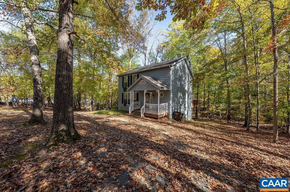 39 Smokewood Dr, Bybee, VA 22963