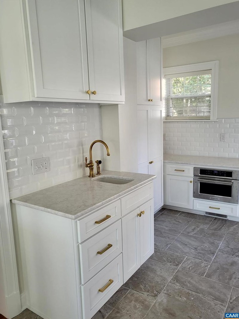 675 Evergreen Ave, Charlottesville, VA 22902