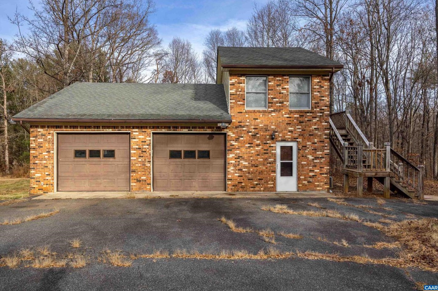 967 Fredericksburg Rd, Ruckersville VA  22968-2132 exterior