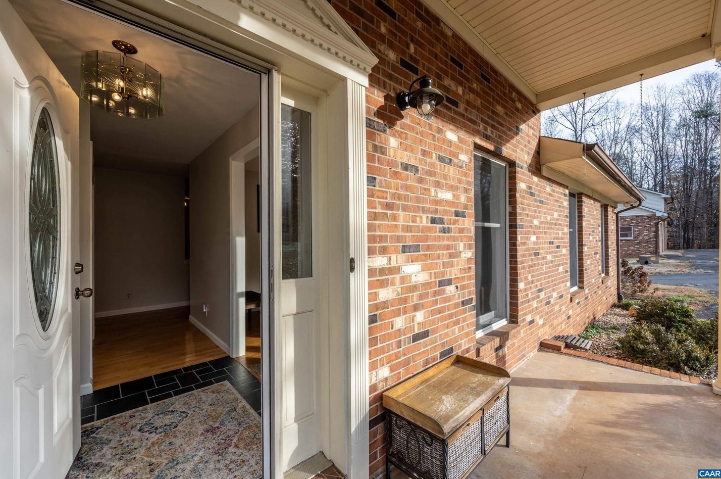 967 Fredericksburg Rd, Ruckersville VA  22968-2132 exterior