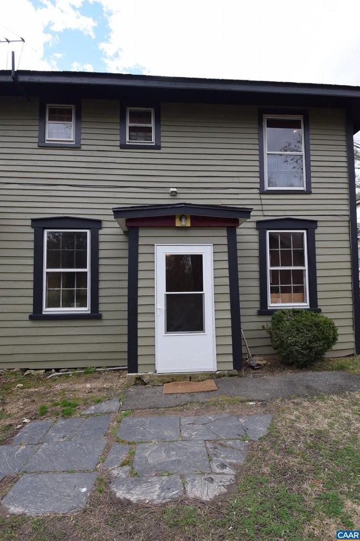 2044 Wilmington Rd, Bybee, VA 22963