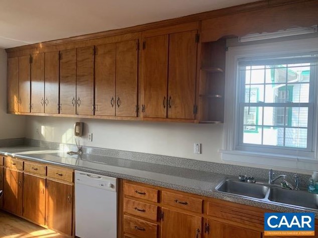 511 S Main St, Gordonsville, VA 22942