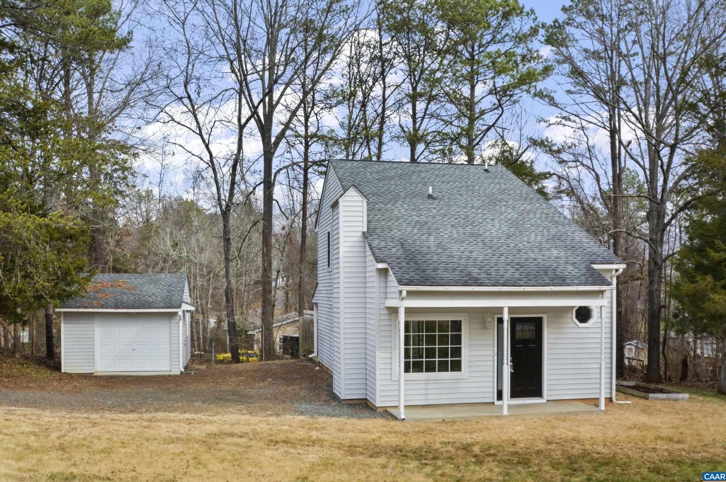 16 Petunia Rd, Ruckersville, VA 22968