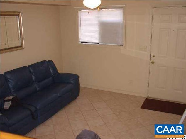 2100 Jefferson Park Ave #5, Charlottesville, VA 22903