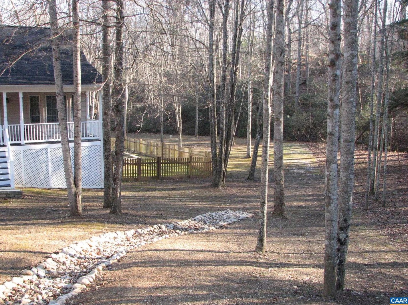 4 Curry Ct, Bybee, VA 22963