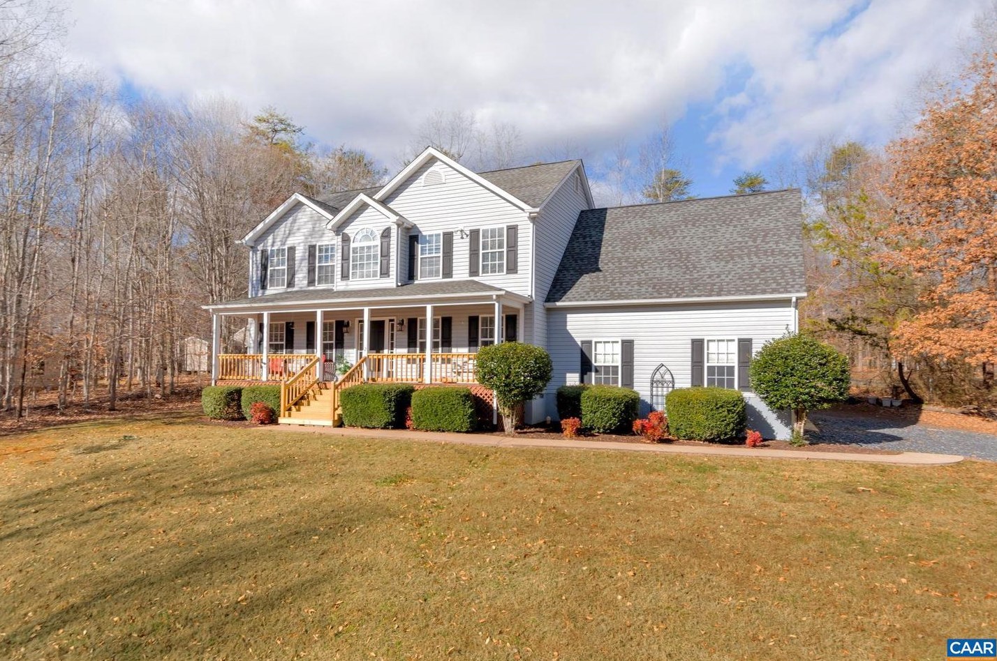 2 Holly Cir, Bybee, VA 22963