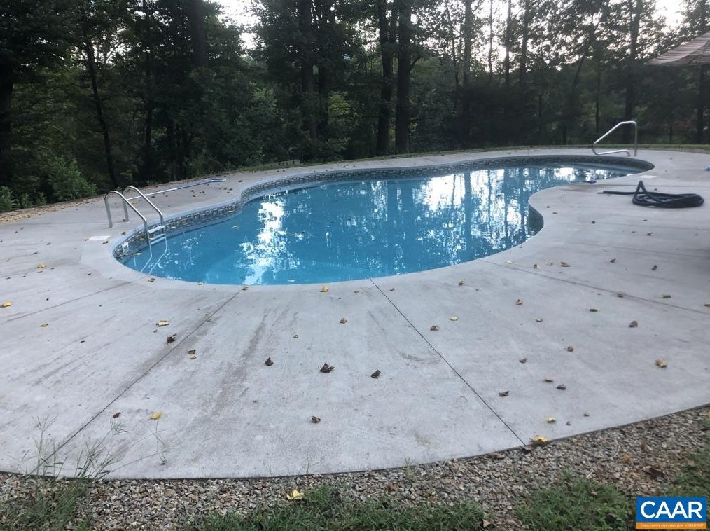 9663 Dyke Rd, Stanardsville VA  22973-3412 exterior