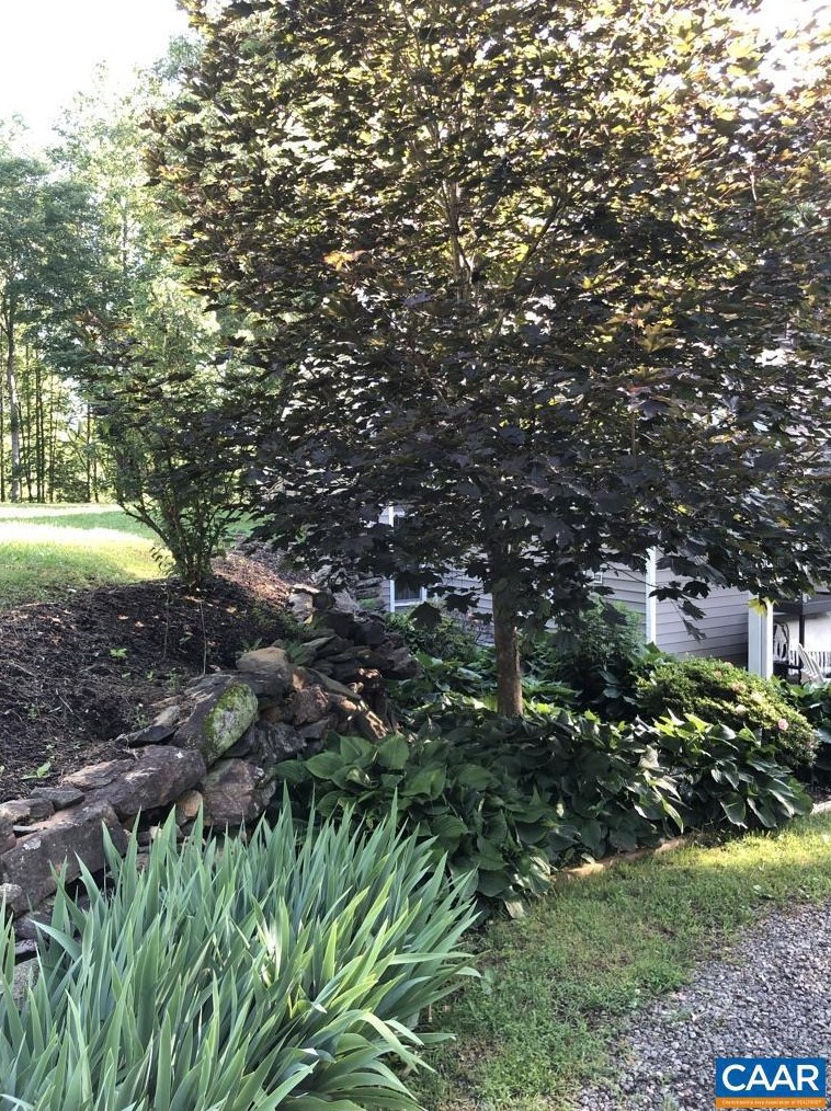 9663 Dyke Rd, Stanardsville VA  22973-3412 exterior