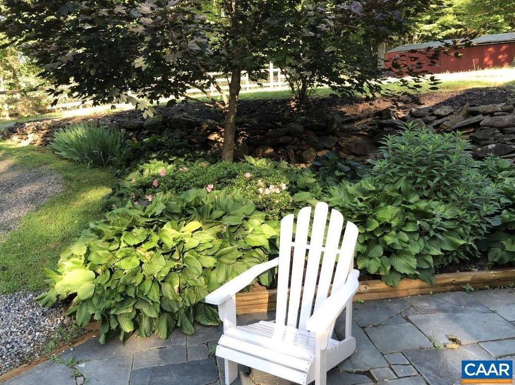 9663 Dyke Rd, Stanardsville VA  22973-3412 exterior