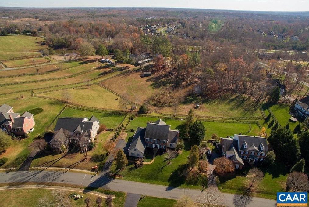1120 Cambridge Hill Ln, Keswick, VA 22947