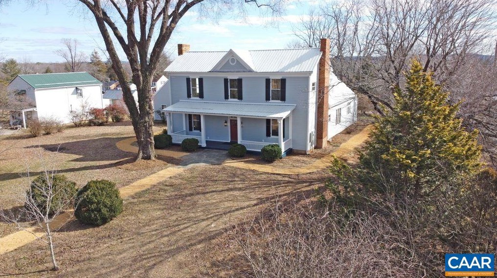 260 N Main St, Falconerville, VA 24521