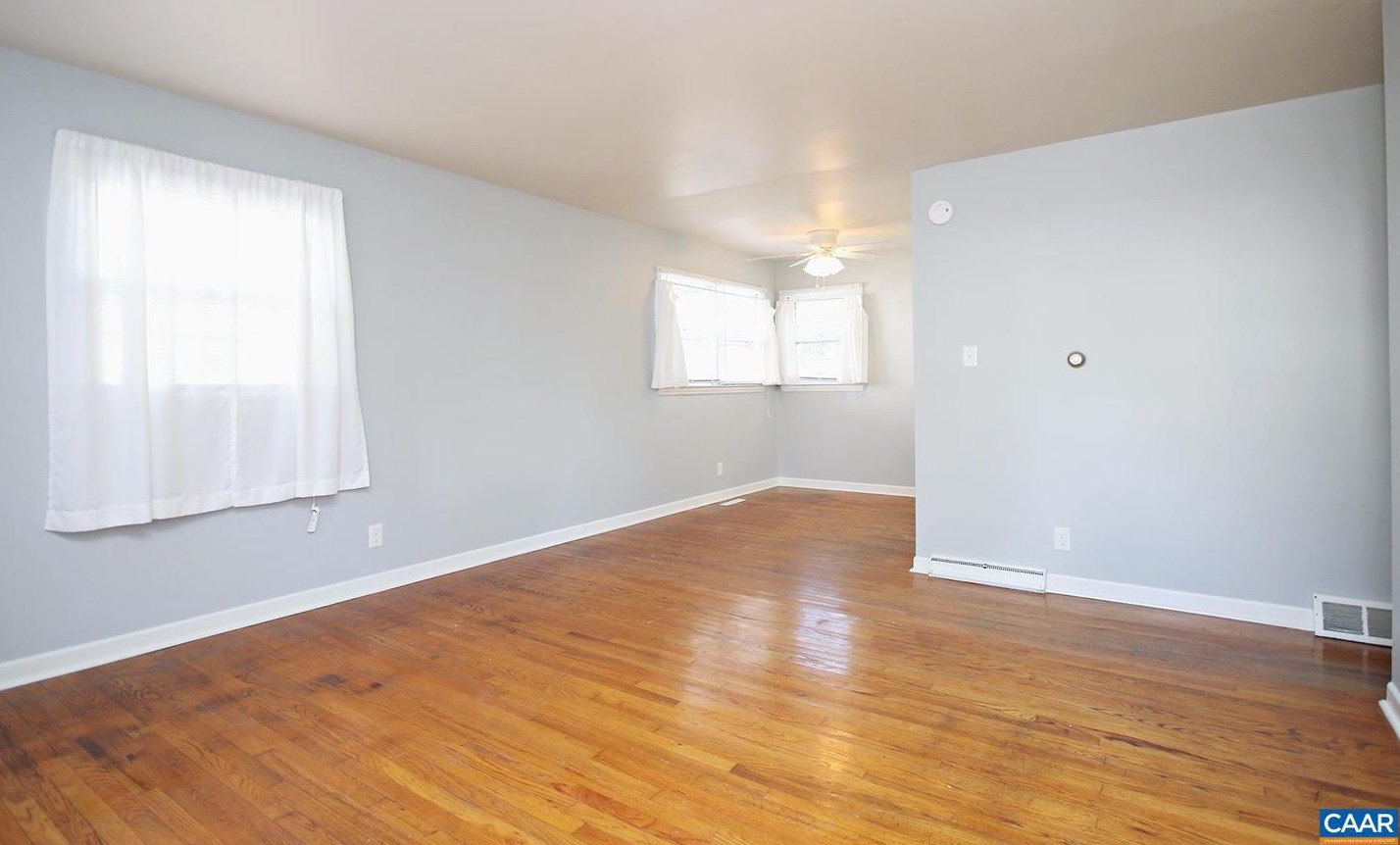1010 King St, Charlottesville, VA 22903