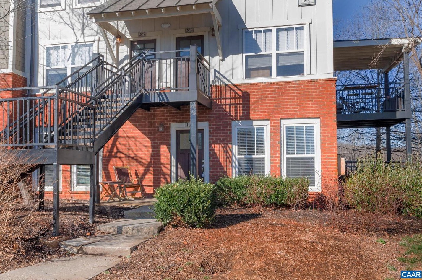1840 Candlewood Ct, Charlottesville, VA 22903-6617