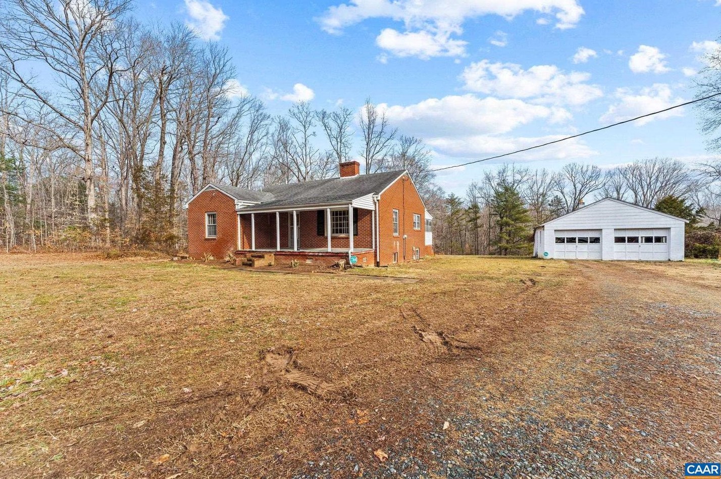 615 Campbell Rd, Keswick, VA 22947