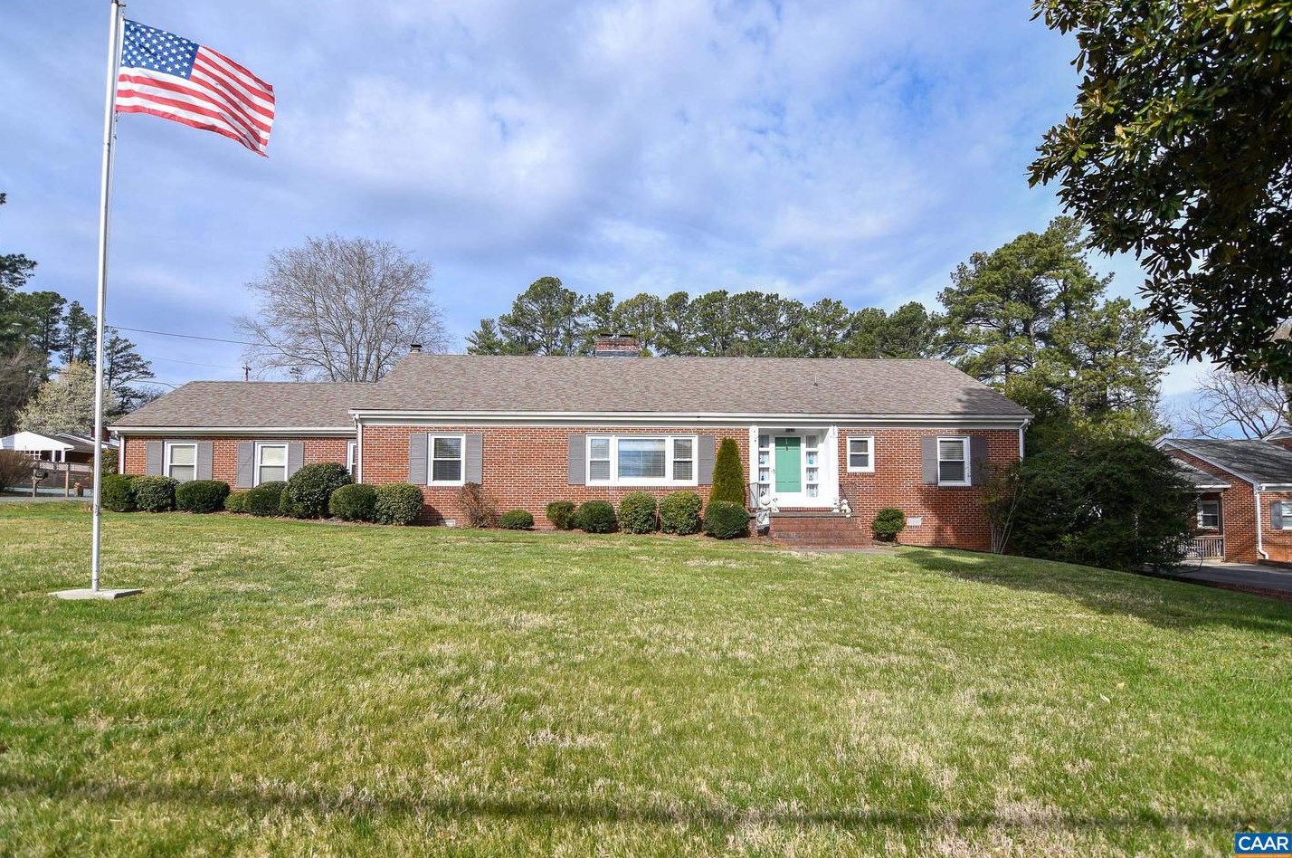 200 Ellisville Dr, Louisa, VA 23093-6551