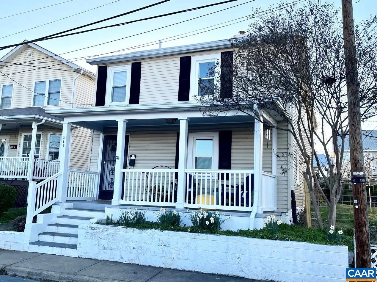 211 5th St Nw, Charlottesville, VA 22903