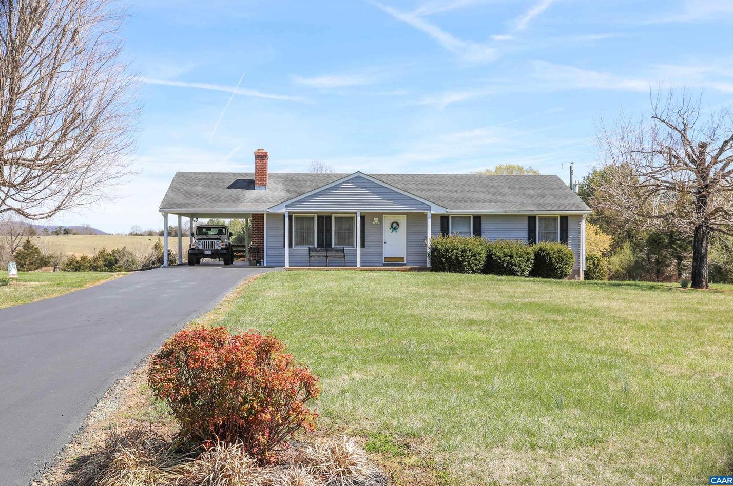 1815 Thurston Dr, Crozet, VA 22932