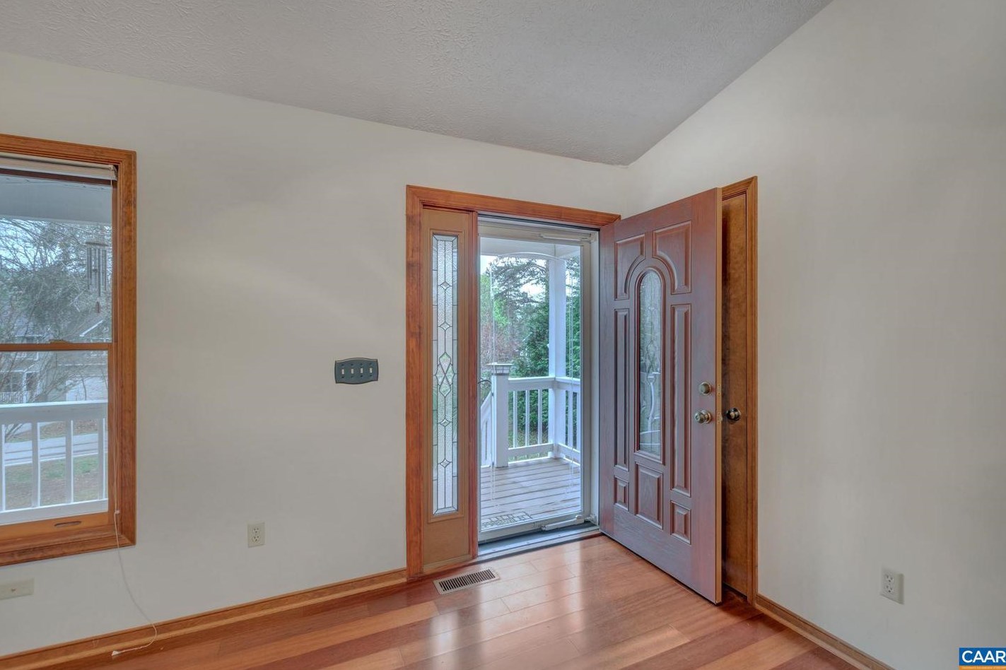 609 Jefferson Dr, Bybee, VA 22963