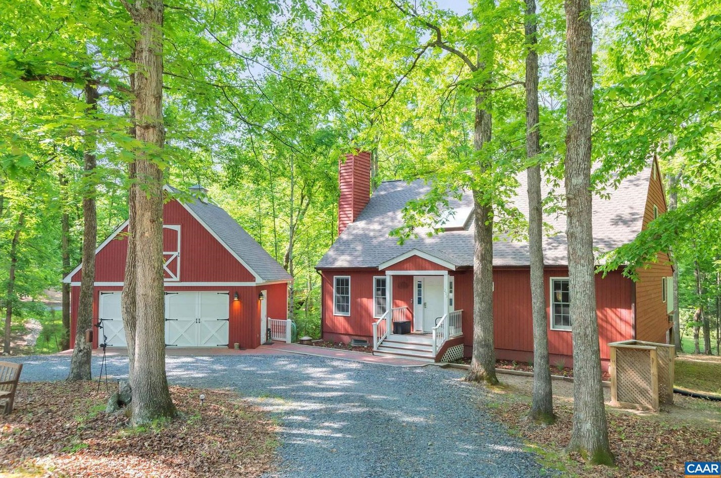 253 Jefferson Dr, Bybee, VA 22963