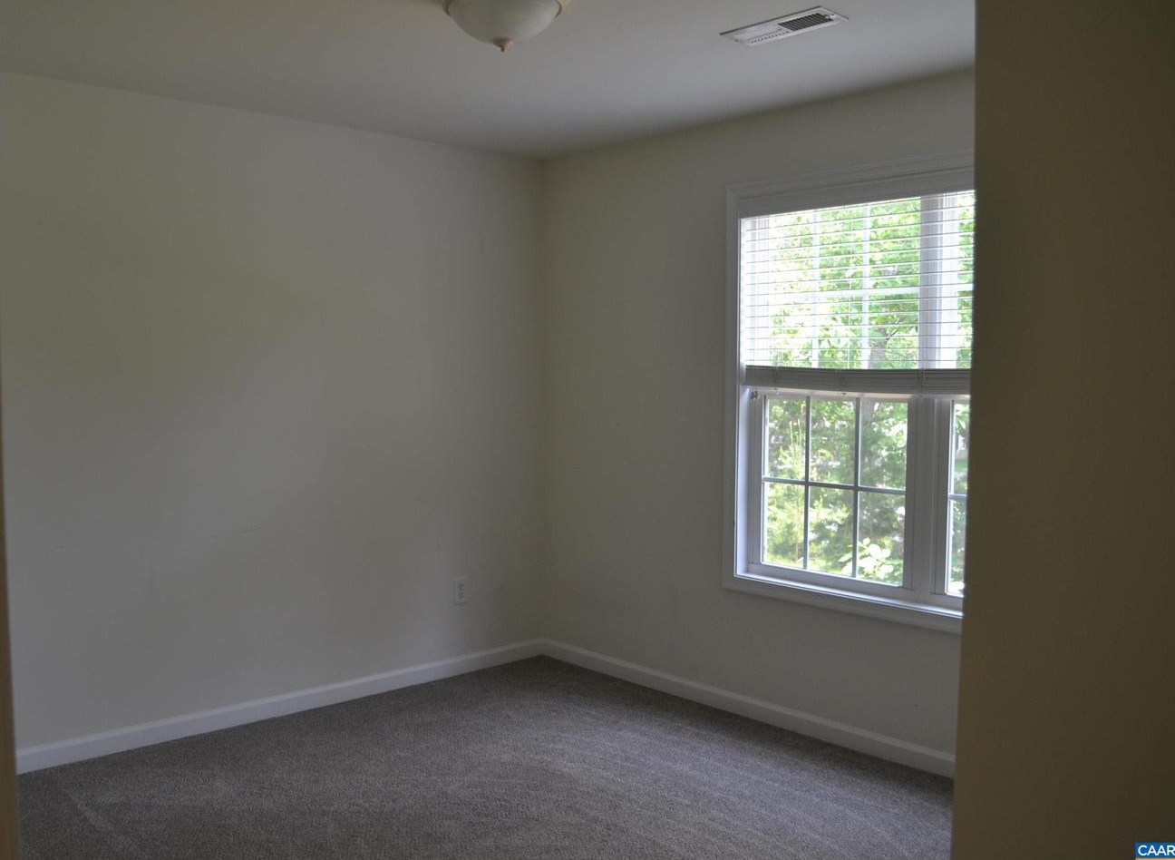 34 Marwood Dr, Bybee VA  22963-2814 exterior