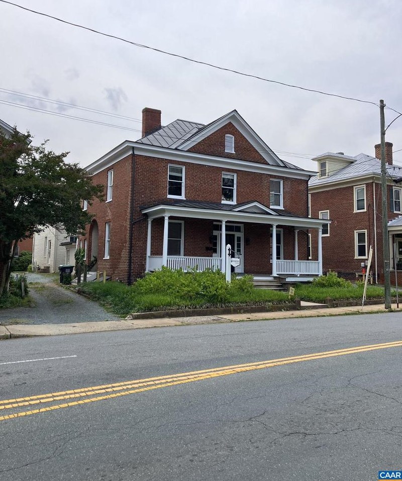 812 E High St, Charlottesville, VA 22902