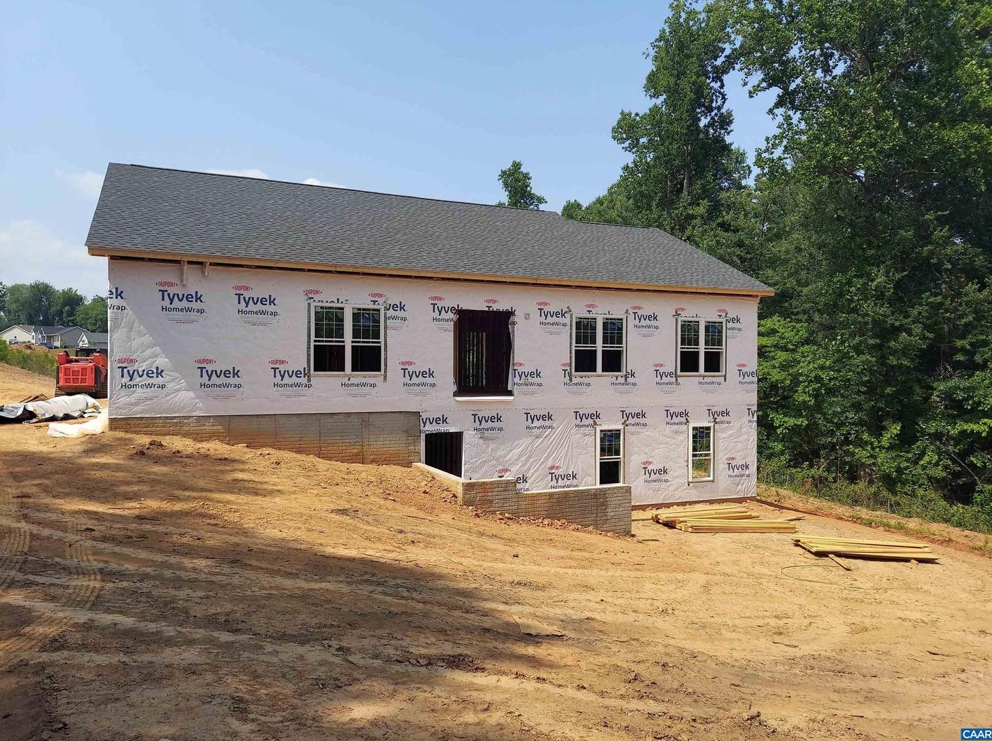 302 Barrington Dr, Stanardsville, VA 22973