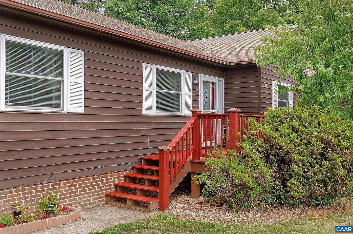 1429 Salem Church Rd, Bybee, VA 22963