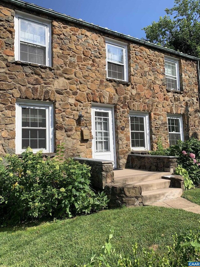 436 3rd St #1, Charlottesville, VA 22902