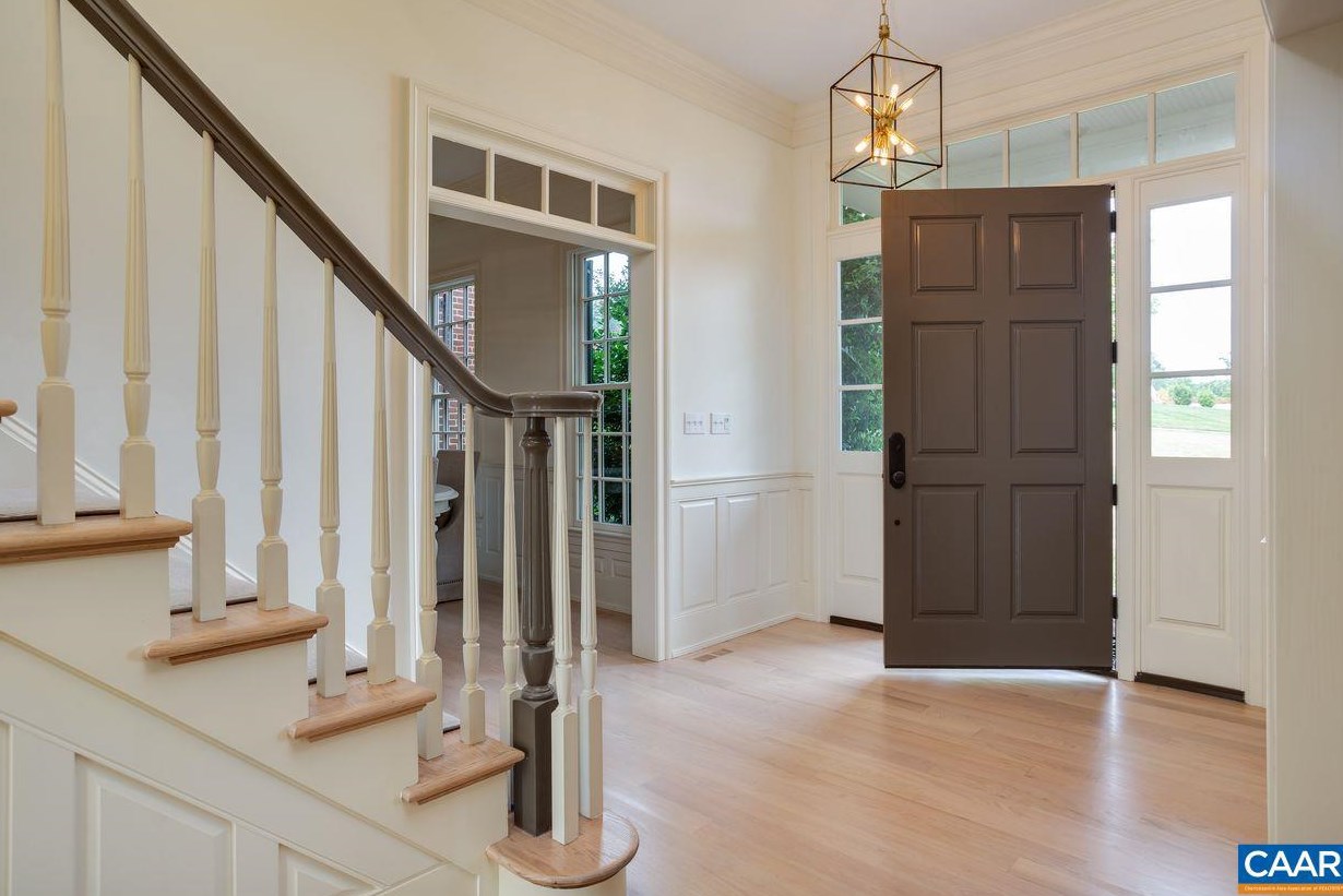 585 Ragged Mountain Dr, Charlottesville, VA 22903