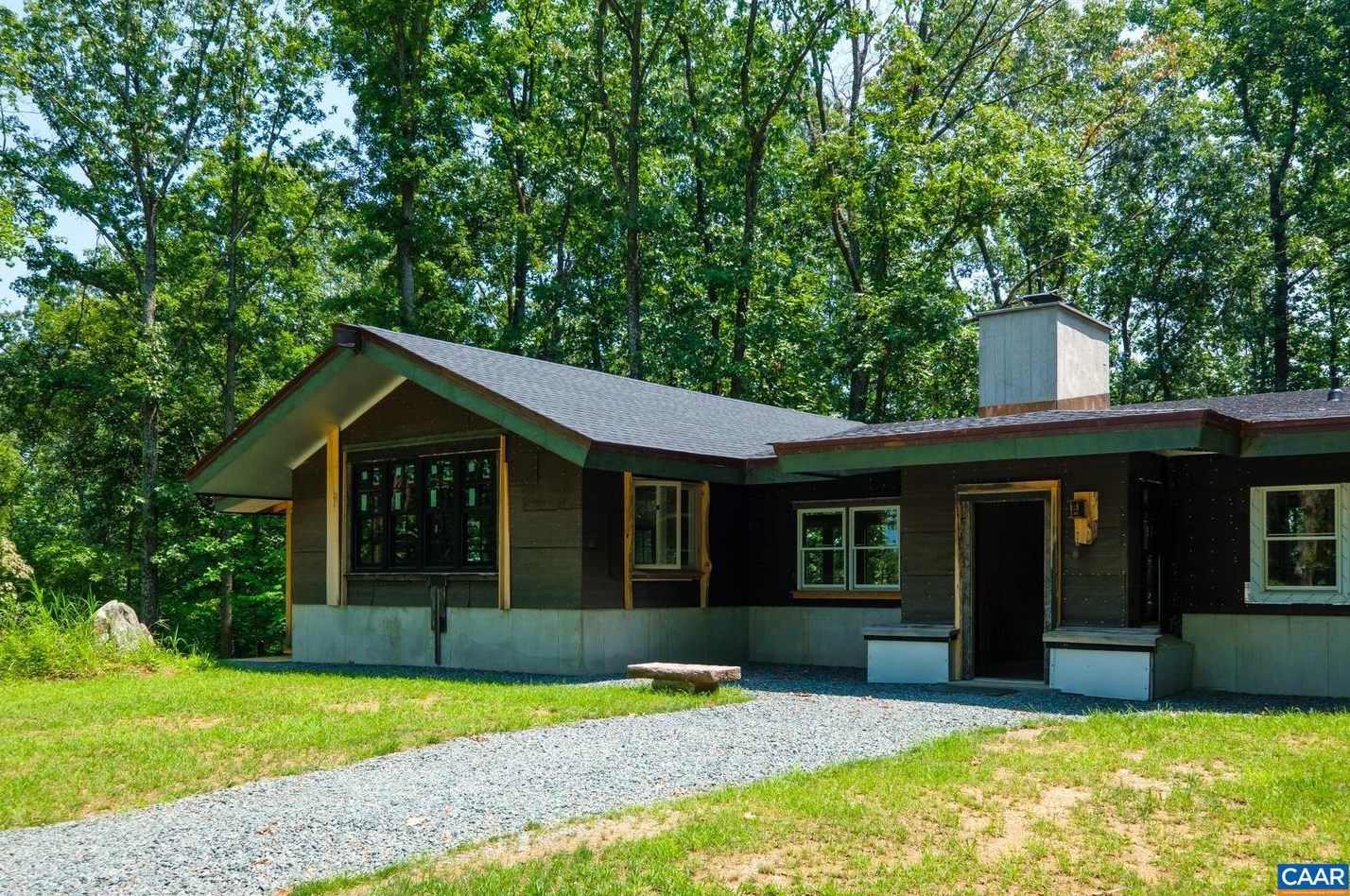 6397 Pig Mountain Rd, Free Union, VA 22940