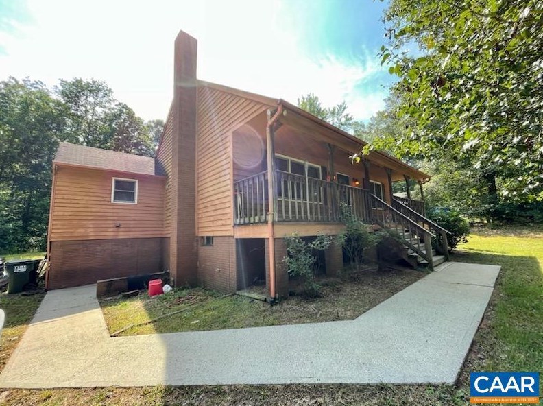 198 Hillcrest Dr, Ruckersville, VA 22968-3154