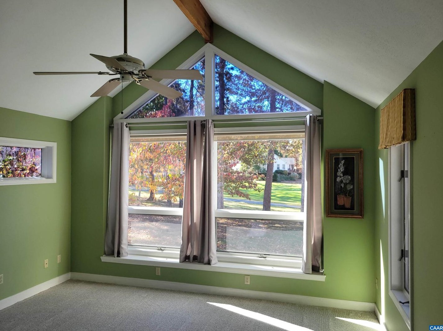 239 Jefferson Dr, Bybee, VA 22963