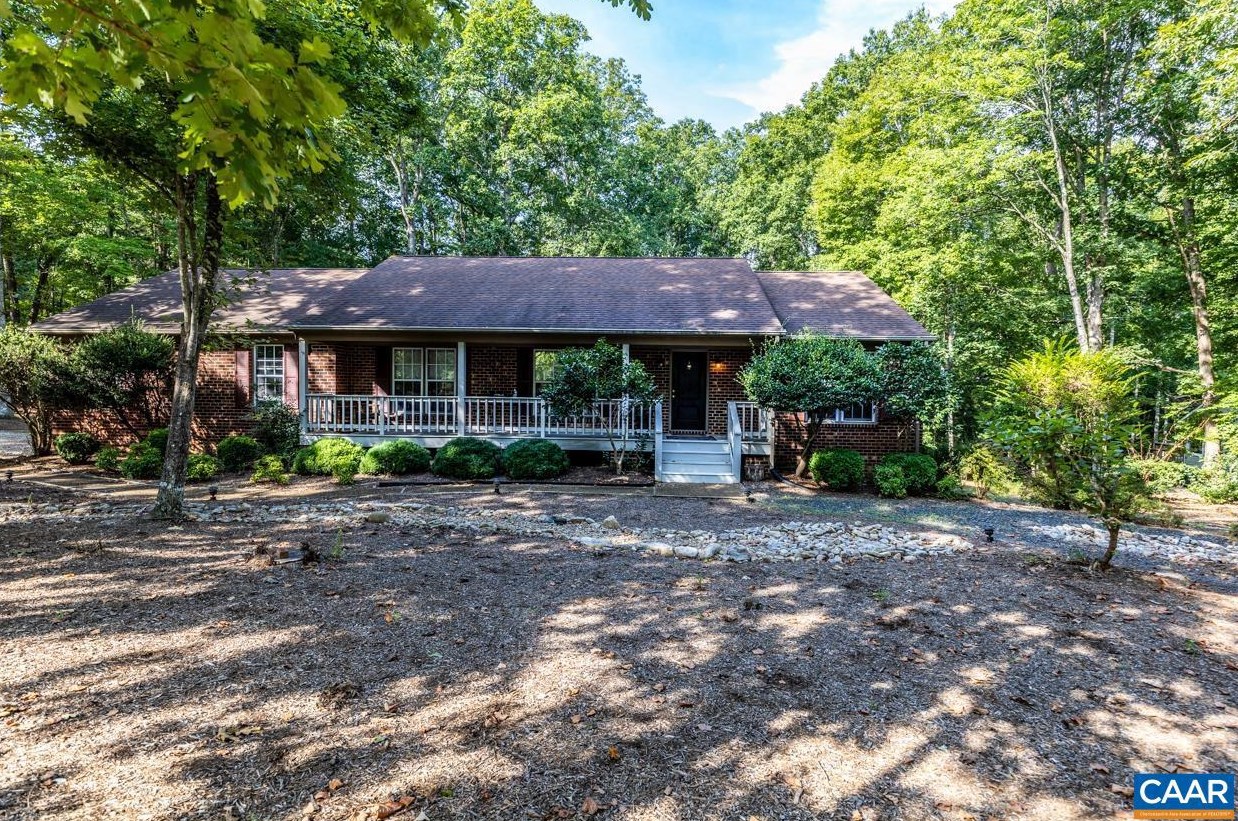 41 Colonial Rd, Madison Mills, VA 22960