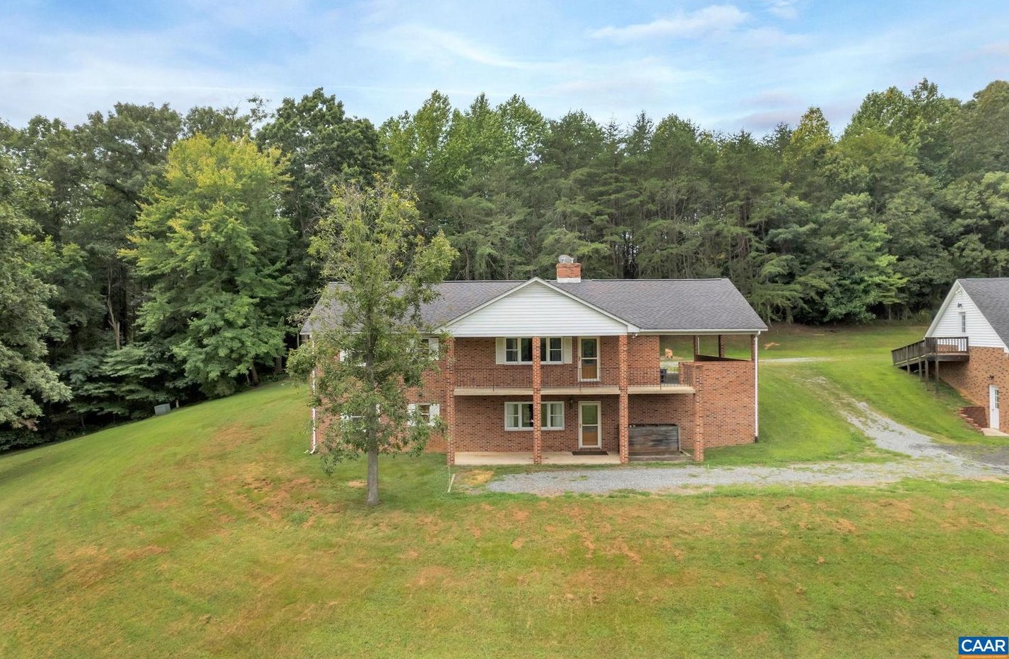 83 Poplar Lake Rd, Stanardsville, VA 22973-3364