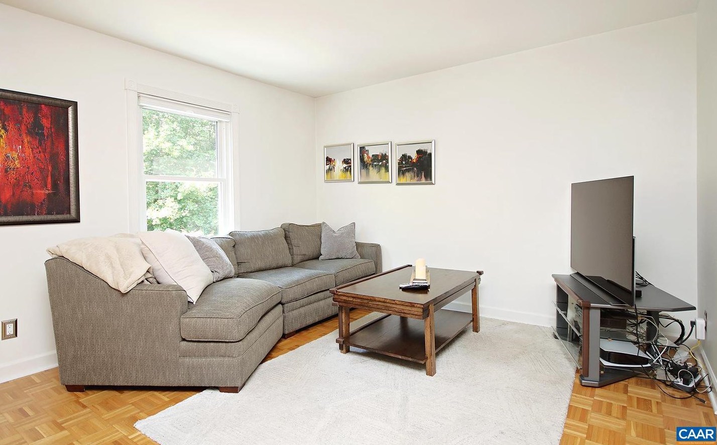 87 Georgetown Grn, Charlottesville, VA 22901