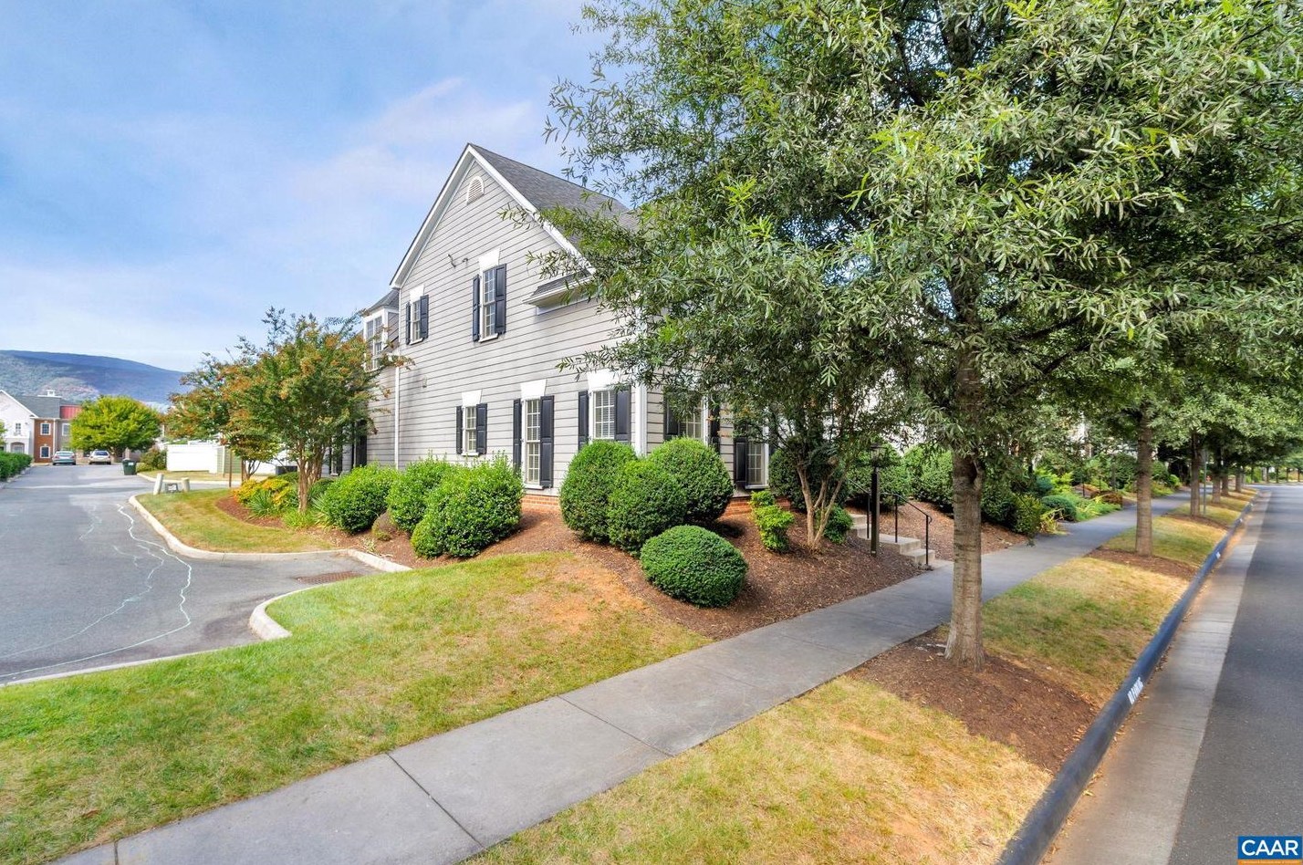 5621 Upland Dr, Crozet, VA 22932