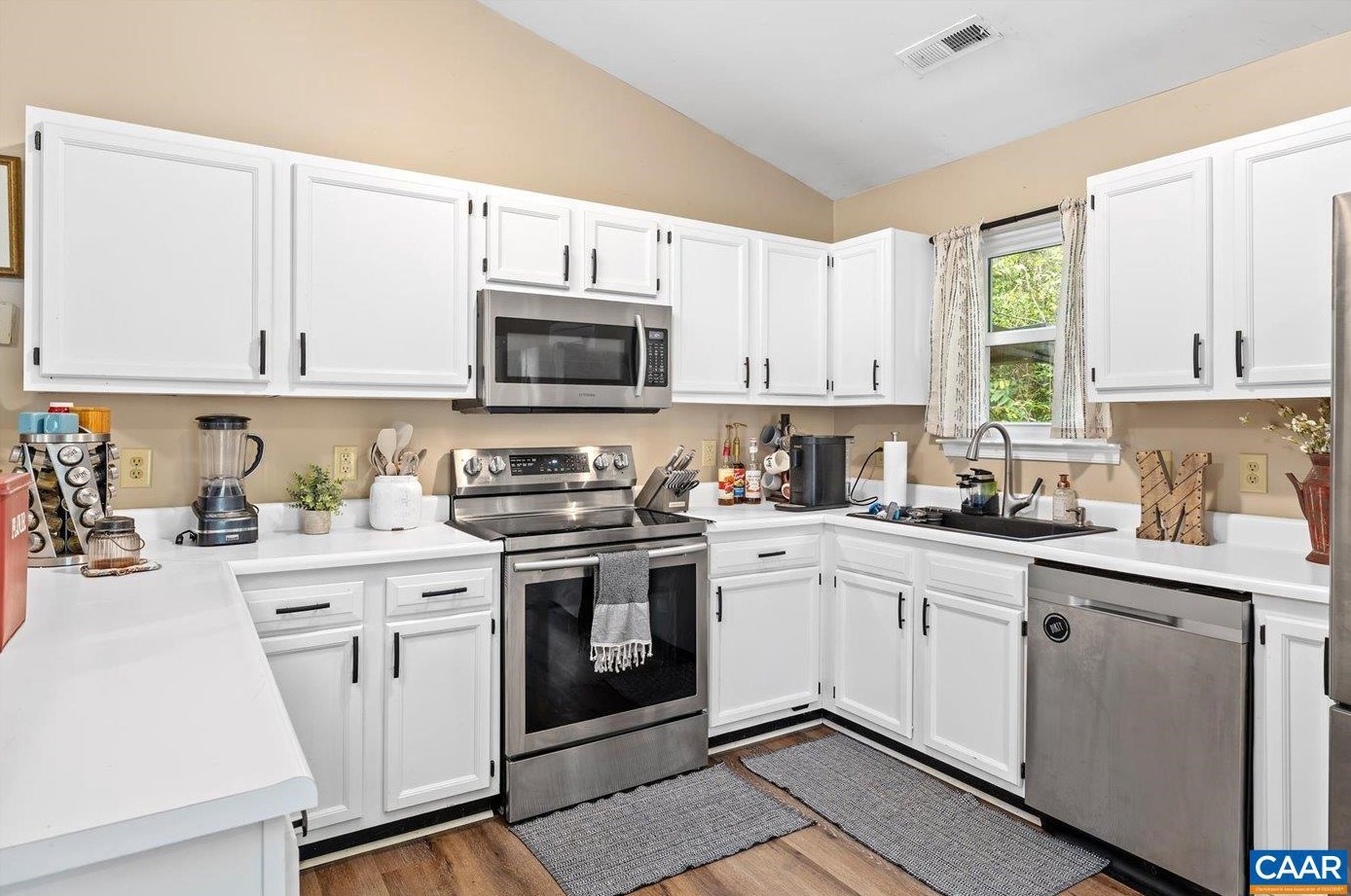 1003 Daffodil Rd, Ruckersville VA  22968-2403 exterior