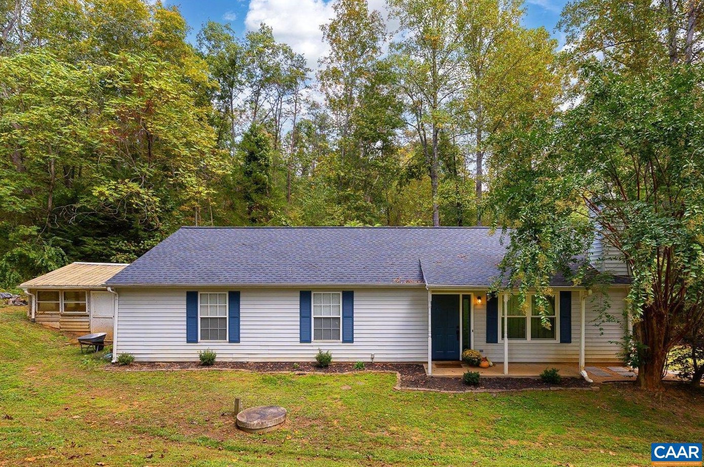 1003 W Daffodil Rd, Ruckersville, VA 22968