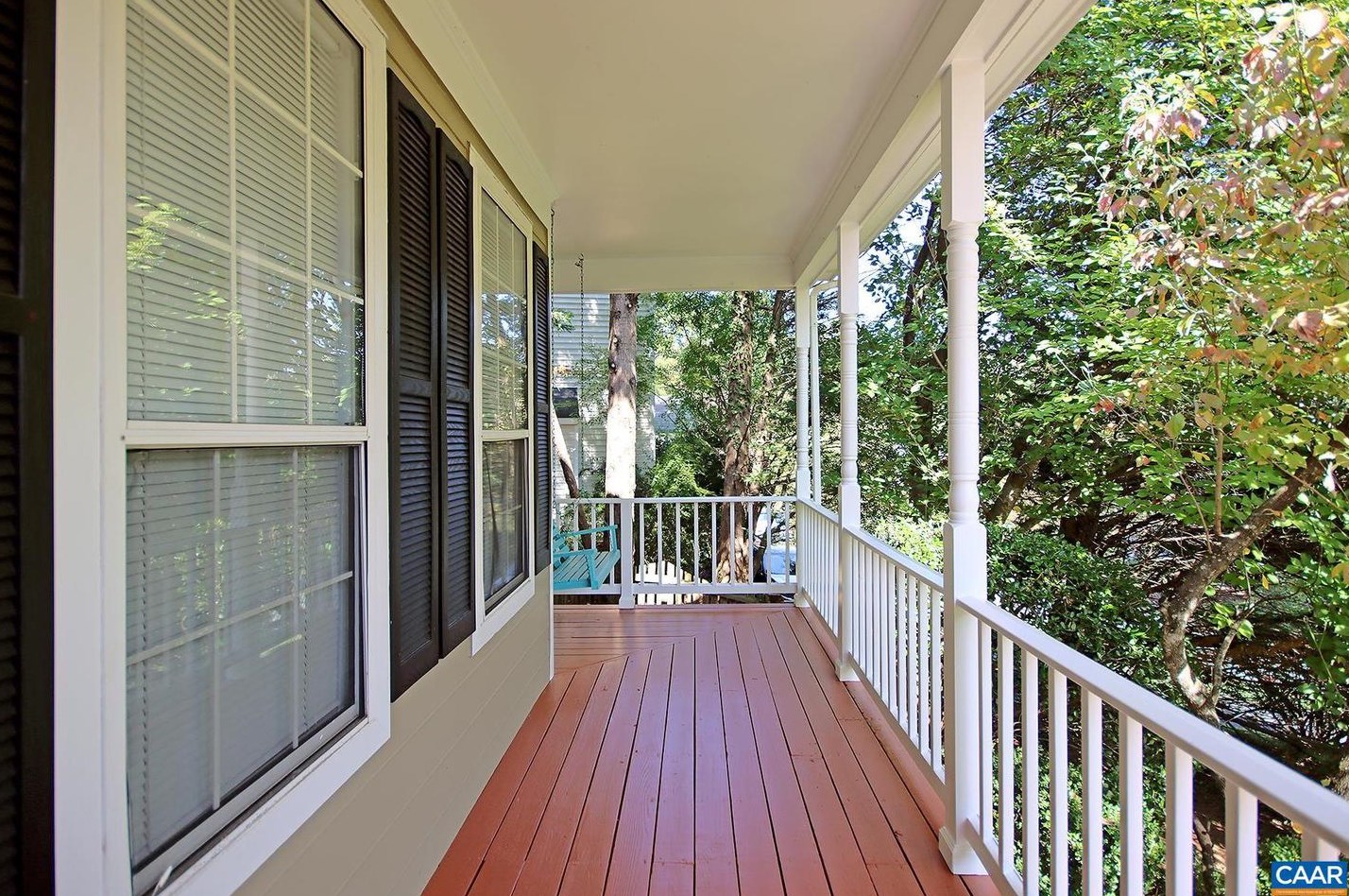 972 Grayson Ln, Charlottesville, VA 22903