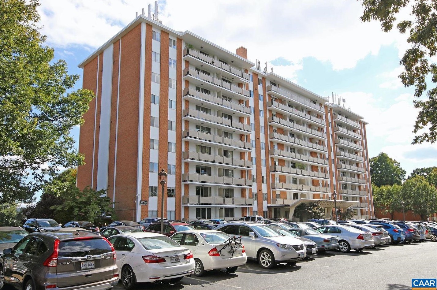 1800 Jefferson Park Ave #307, Charlottesville, VA 22903