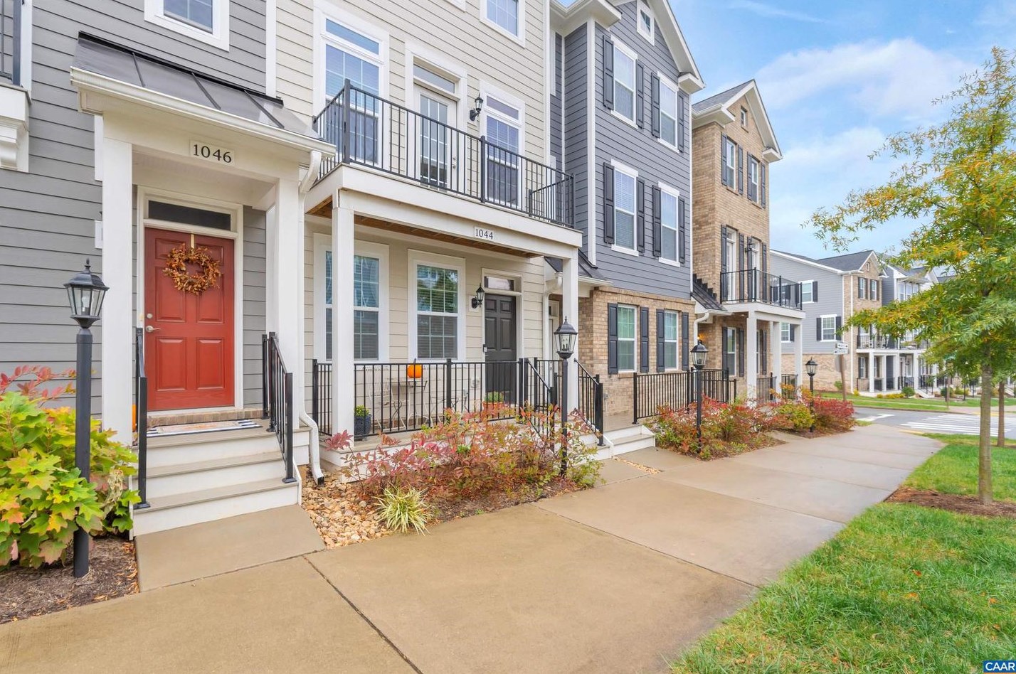 1044 Old Trail Dr, Crozet, VA 22932