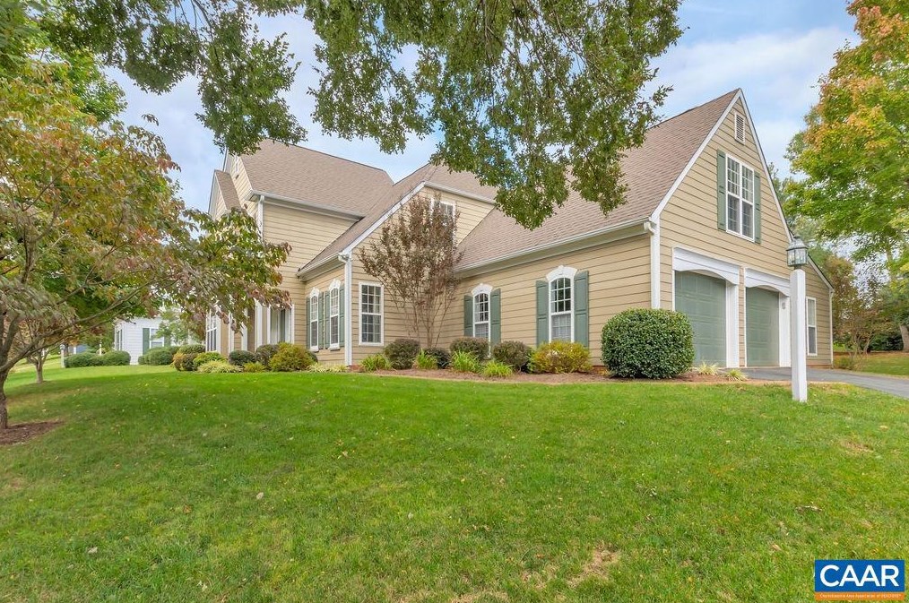 711 Russet Rd, Crozet, VA 22932